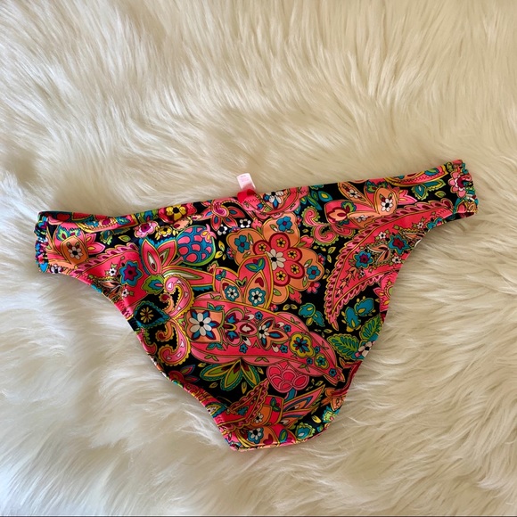 Victoria’s Secret paisley Ruched Sides Bikini - Picture 4 of 5